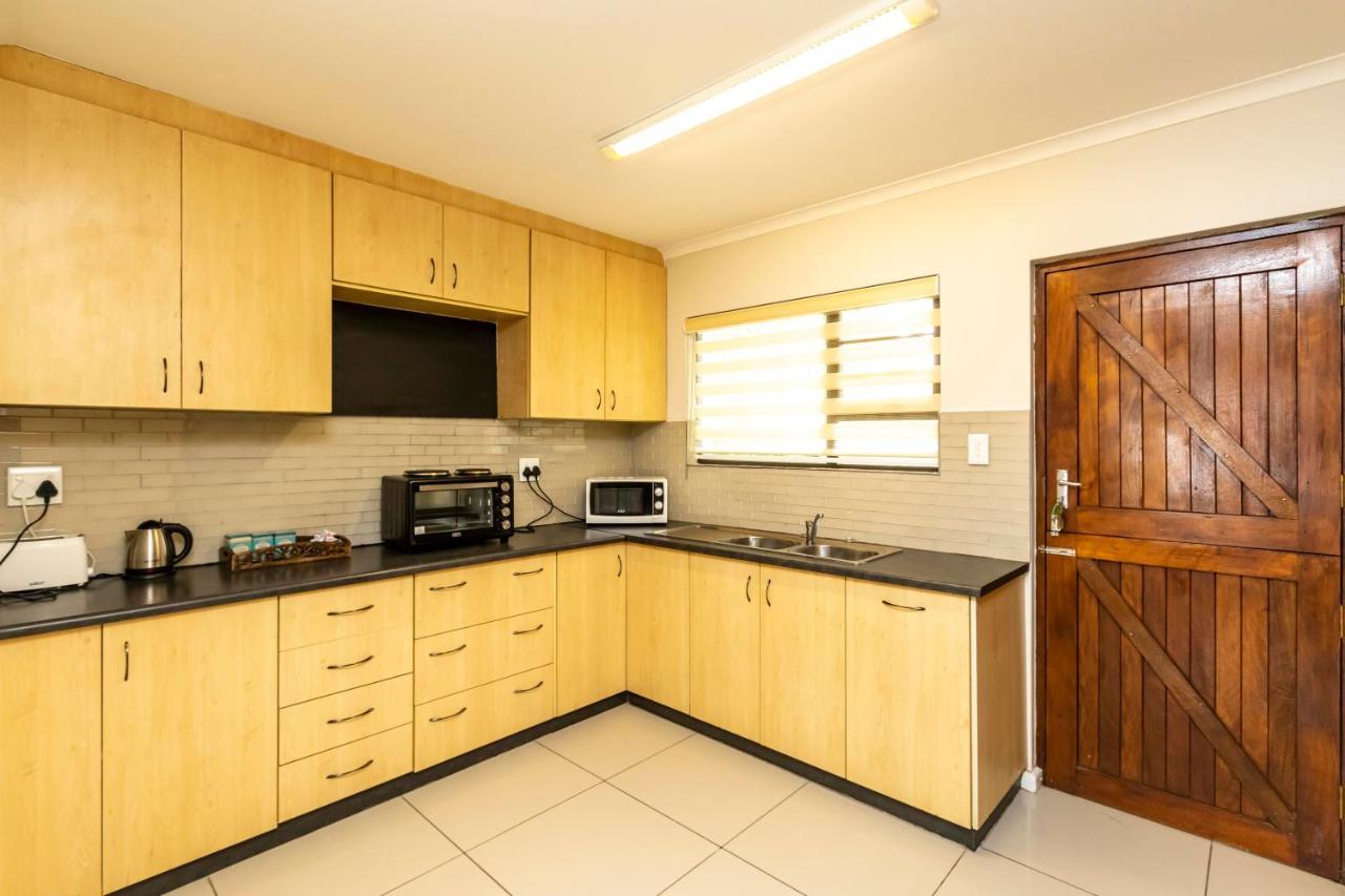 Fish Eagle Manor Bed & Breakfast East London Exterior photo
