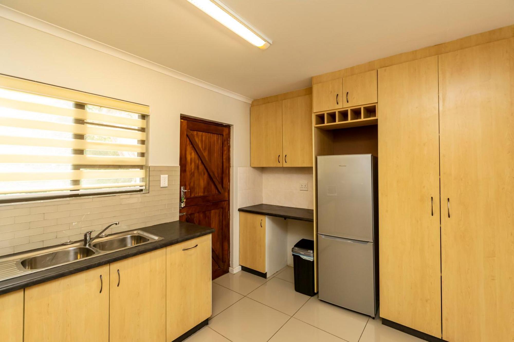 Fish Eagle Manor Bed & Breakfast East London Exterior photo